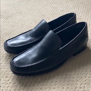 Men’s Hush Puppies black loafer.  9.5.  NEW!